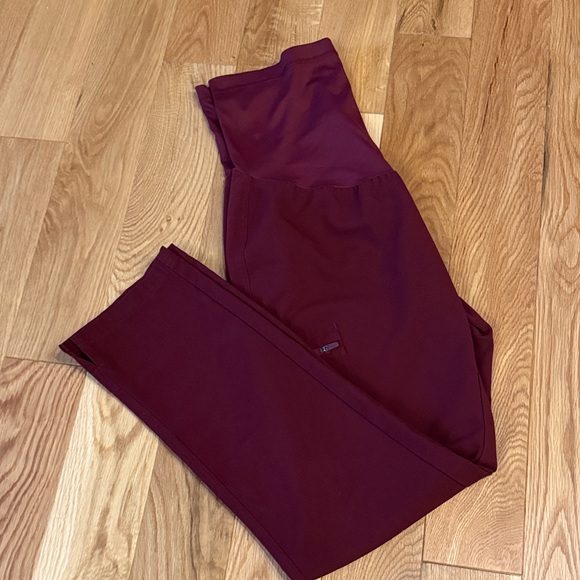 Women's Maternity Figs Scrubs Set - Picture 2 of 5